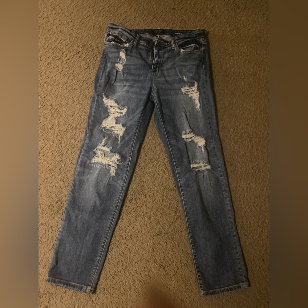 Judy Blue High waisted ripped stretchy jeans